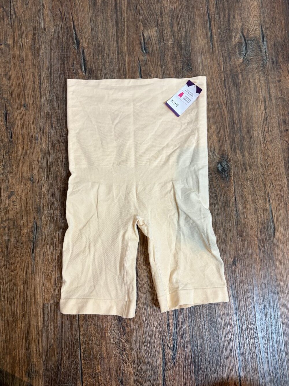 🔆 NWT Amazon High Rise Shaper Shorts